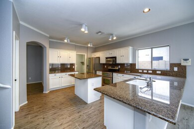 005_Gorgeous Kitchen