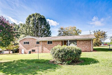 508 W Balfour Ave, Asheboro, NC 27203 - photo 3