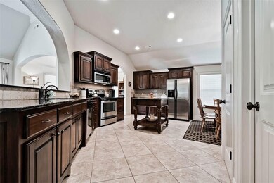 Kitchen with beautiful stand alone decorative island