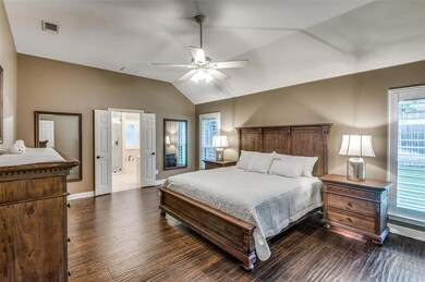 1005 Carousel Dr, Bedford, TX 76021 - photo 4