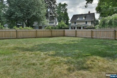 80 Washington Place, Ridgewood, NJ 07450 - photo 4