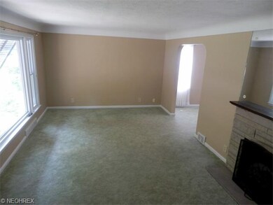 Plenty of room in this spacious living room