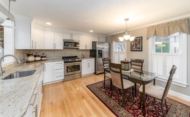 36 Newbury Dr unit 24, Pembroke, MA 02359 - photo 4