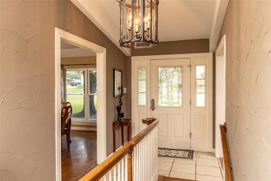 901 Edgecliff Dr, Bedford, TX 76022 - photo 4