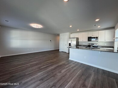 3146 Lobelia Ln, Leland, NC 28451 - photo 7