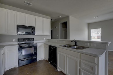 1315 Joslin St, Cleburne, TX 76033 - photo 7