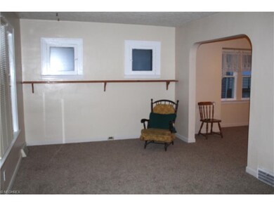 Front living room with newer carpet