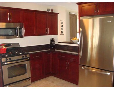 660 Cottage St unit 1, Pawtucket, RI 02861 - photo 2