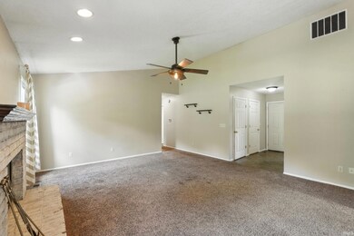 814 Baer Pass, Garrett, IN 46738 - photo 6