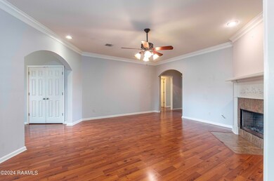 Living Room 4