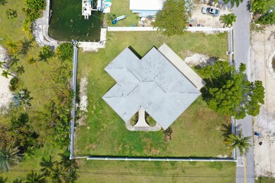 004-17213Starfish-SugarloafKey-FL-33042-