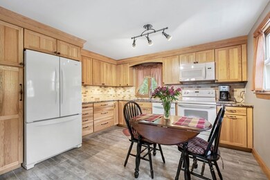 1 Rockmere Rd, Billerica, MA 01821 - photo 3