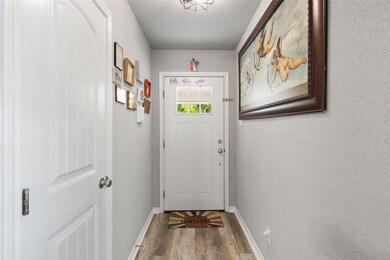 535 W Heard St, Cleburne, TX 76033 - photo 4