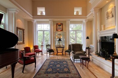 Dramatic Lounge/Parlor Area