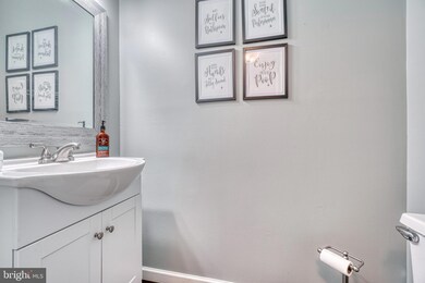 4662 Mews Dr, Owings Mills, MD 21117 - photo 4