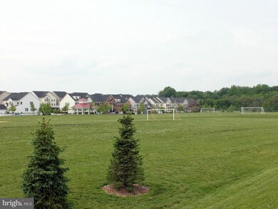 22839 Glacier Lily Dr, Clarksburg, MD 20871 - photo 6