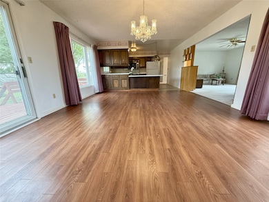 233 4th Ave SW, Cut Bank, MT 59427 - photo 4