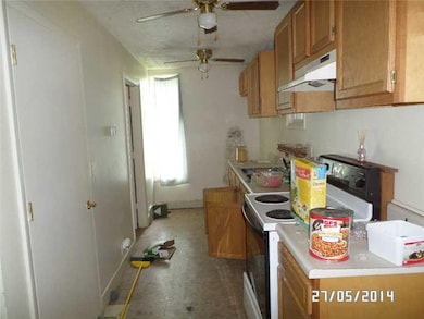 240 S Fisher St, Wabash, IN 46992 - photo 5