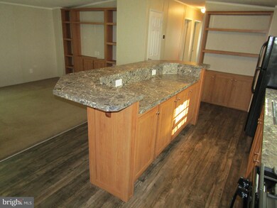 4751 TRLR J Flanders Ln, Harwood, MD 20776 - photo 6