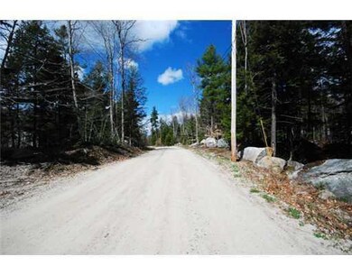 14 Rockwood Dr, New Gloucester, ME 04260 - photo 2