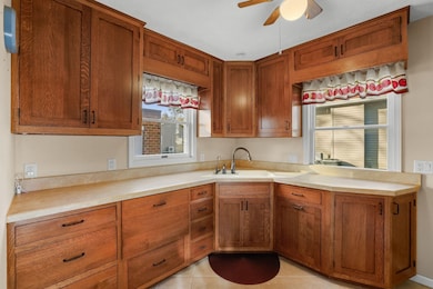 918 E 7th St, Hastings, NE 68901 - photo 7