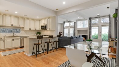 2723 N Southport Ave, Chicago, IL 60614 - photo 3