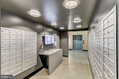 Silo Point unit 1031, Baltimore, MD 21230 - photo 5