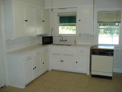 UPDATED KICTHEN, with recent ceramic tile, refinis