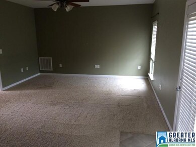 LARGE GREAT ROOM