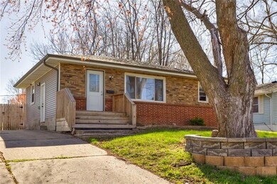 2125 Searle St, Des Moines, IA 50317 - photo 2