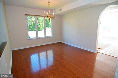 10 Headley Dr, Newtown, PA 18940 - photo 4