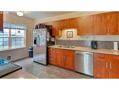 410 N Grant St, Canby, OR 97013 - photo 7