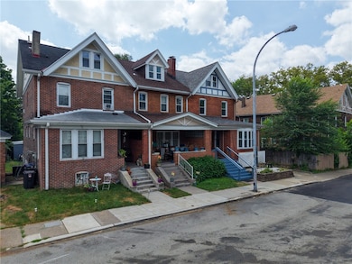 5624 Bryant St, Pittsburgh, PA 15206 - photo 3