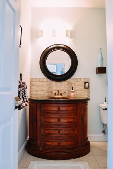 165 North St, Upton, MA 01568 - photo 4