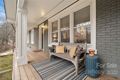 112 Chapman Dr, Hendersonville, NC 28792 - photo 3