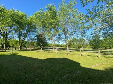 14430 S Yukon Ave, Glenpool, OK 74033 - photo 5
