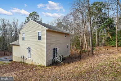 211 Castle Dr, Montross, VA 22520 - photo 5