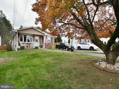 127 Ellis Rd, Willow Grove, PA 19090 - photo 3