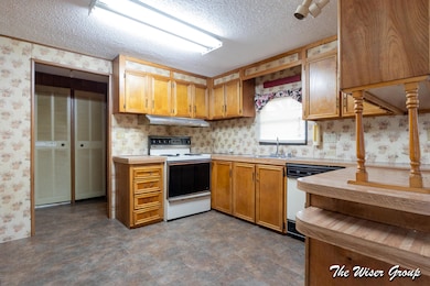 2857 N Baldwin Ave, White Cloud, MI 49349 - photo 4