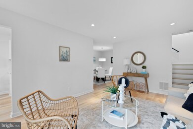 9307 Bathgate Ct, Montgomery Village, MD 20886 - photo 5