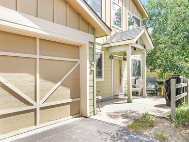 attached 1 car garage