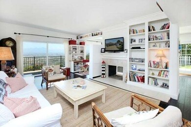Living Room with fireplace