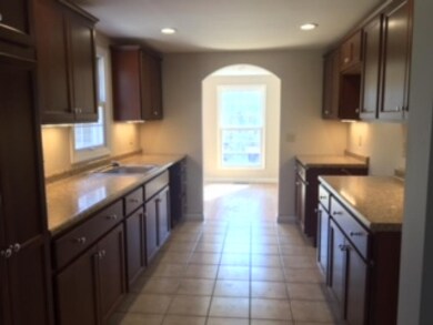 4 Hersey Ln, Newmarket, NH 03857 - photo 2