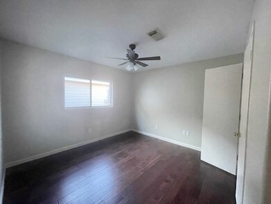 8903 Rainesville Ln, Houston, TX 77075 - photo 3