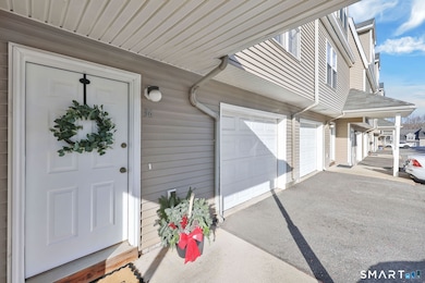 174 Stonefield Dr unit 36, Waterbury, CT 06705 - photo 2