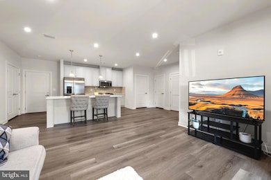 46270 Mount Allen Terrace unit 303, Sterling, VA 20164 - photo 3