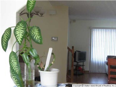 305 Ada Dr unit 70, Staten Island, NY 10303 - photo 4