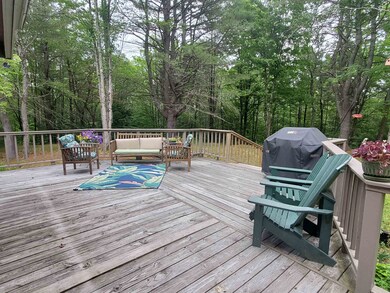 74 Redfield Proctor Rd, Quechee, VT 05059 - photo 6