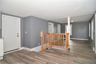 727 Roosevelt Ave, Pawtucket, RI 02860 - photo 6