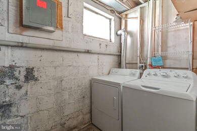 4811 29th St S unit A2, Arlington, VA 22206 - photo 5